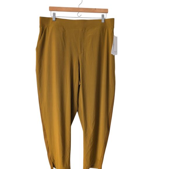 NWT Athleta Brooklyn Ankle Pants Tapered Leg Size 18 - Golden Mustard $89 - Picture 4 of 12